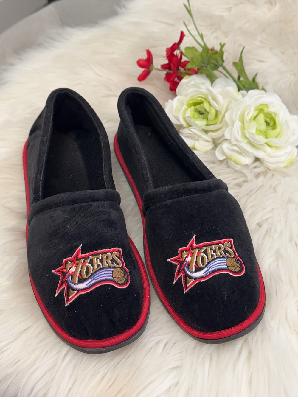 76ers Logo Black Velvet Loafer Slippers Sz LG (10-11) NEW!
